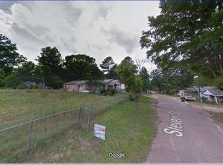 Stevens St, Magnolia, AR 71753