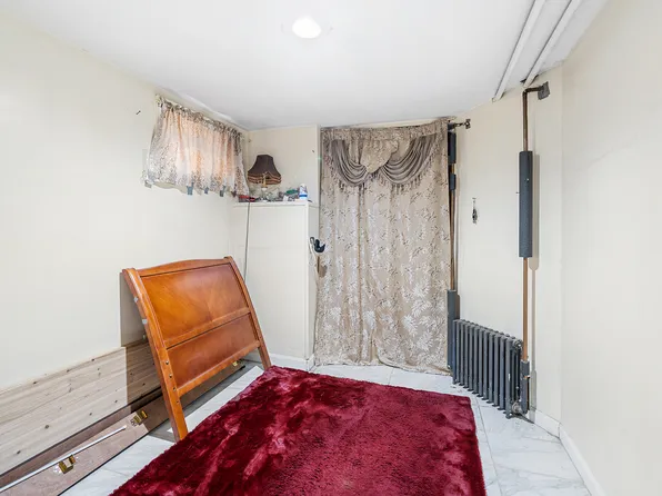 120-38 Inwood Street image 17 of 28