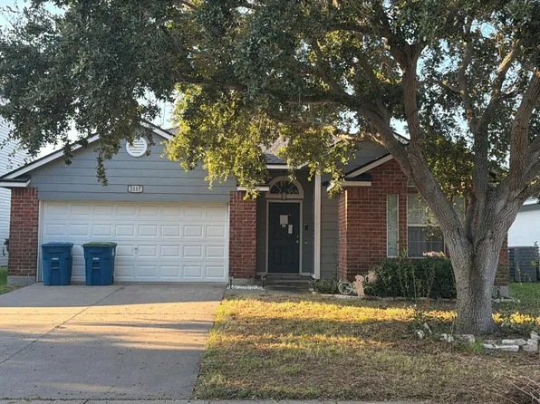 2117 Westwood Dr, Portland, TX 78374