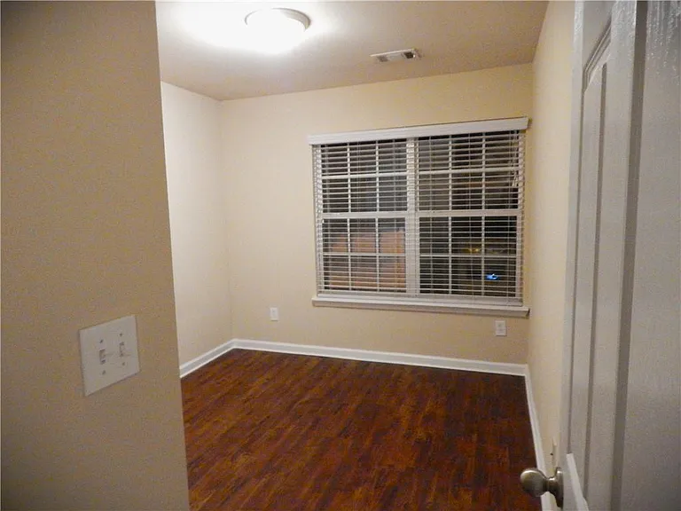 2199 Landing Walk Dr — Photo 38