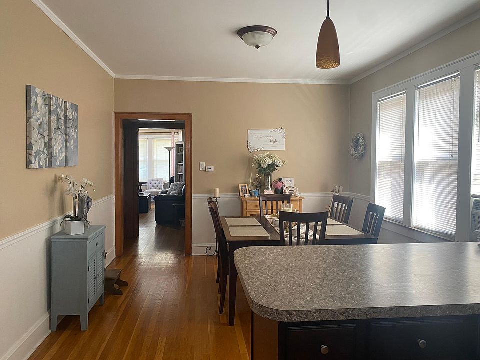 1st image of 5856 N Merrimac Ave #2