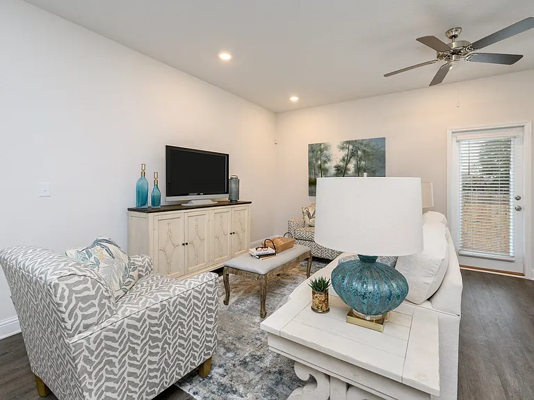 Keystone Townhomes — Photo 8
