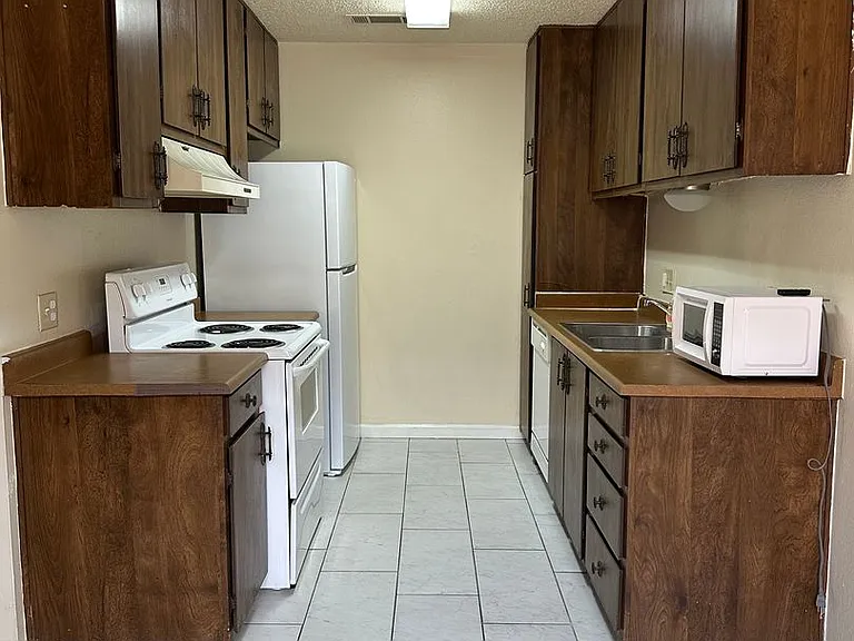 5181 E Olive Ave #118 — Photo 4