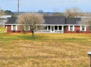 367 County Road 240, Hallettsville, TX 77964