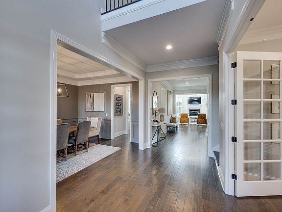 3rd image of 9209 Duncaster Cir
