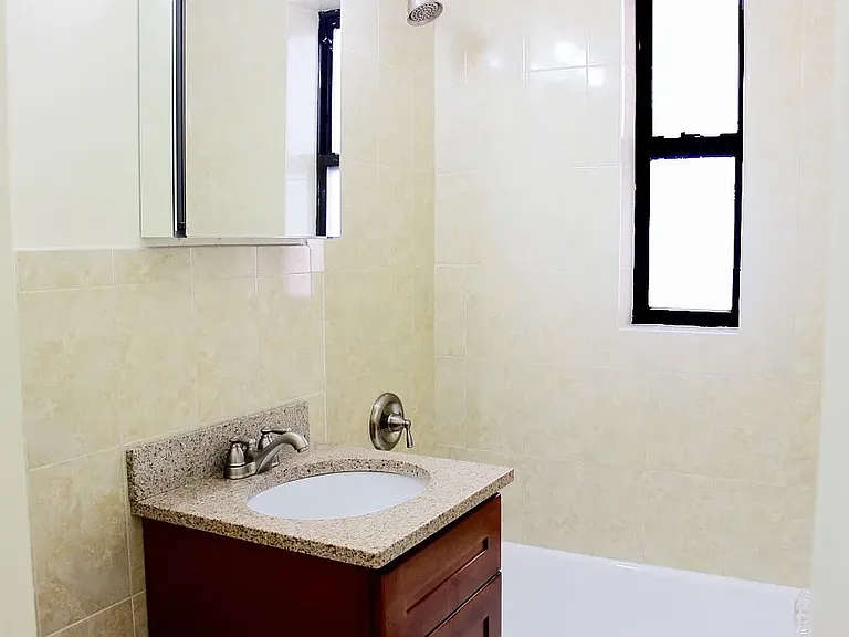 145 E 22nd St #6G — Photo 7