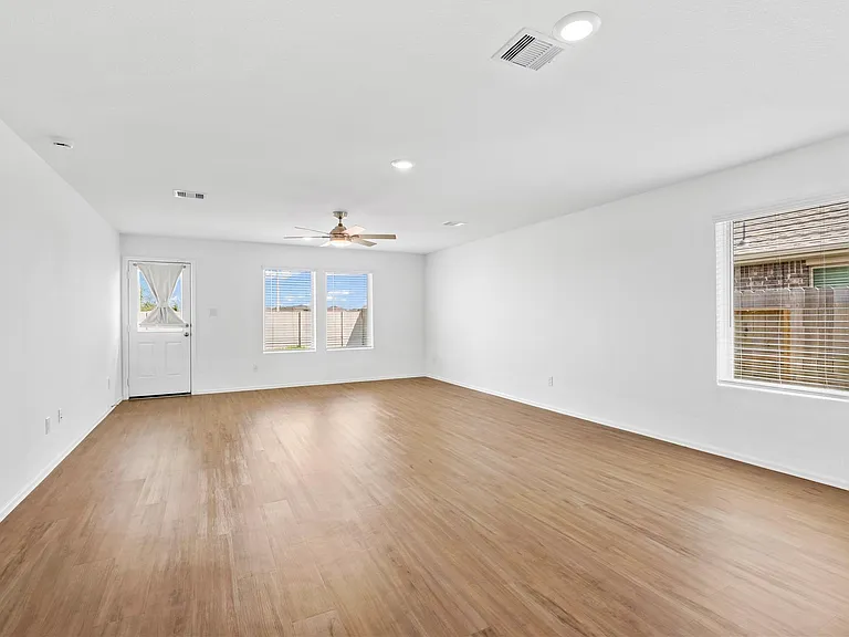 2805 Fountain Woods Dr — Photo 34