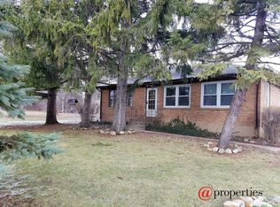 19700 W Grass Lake Rd, Lindenhurst, IL 60046