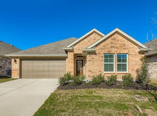 326 Amberville Dr, Red Oak, TX 75154