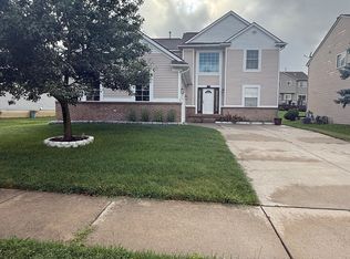 321 Tom Ave, Pontiac, MI 48341