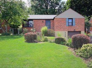 5178 Fieldcrest Dr, Pittsburgh, PA 15236