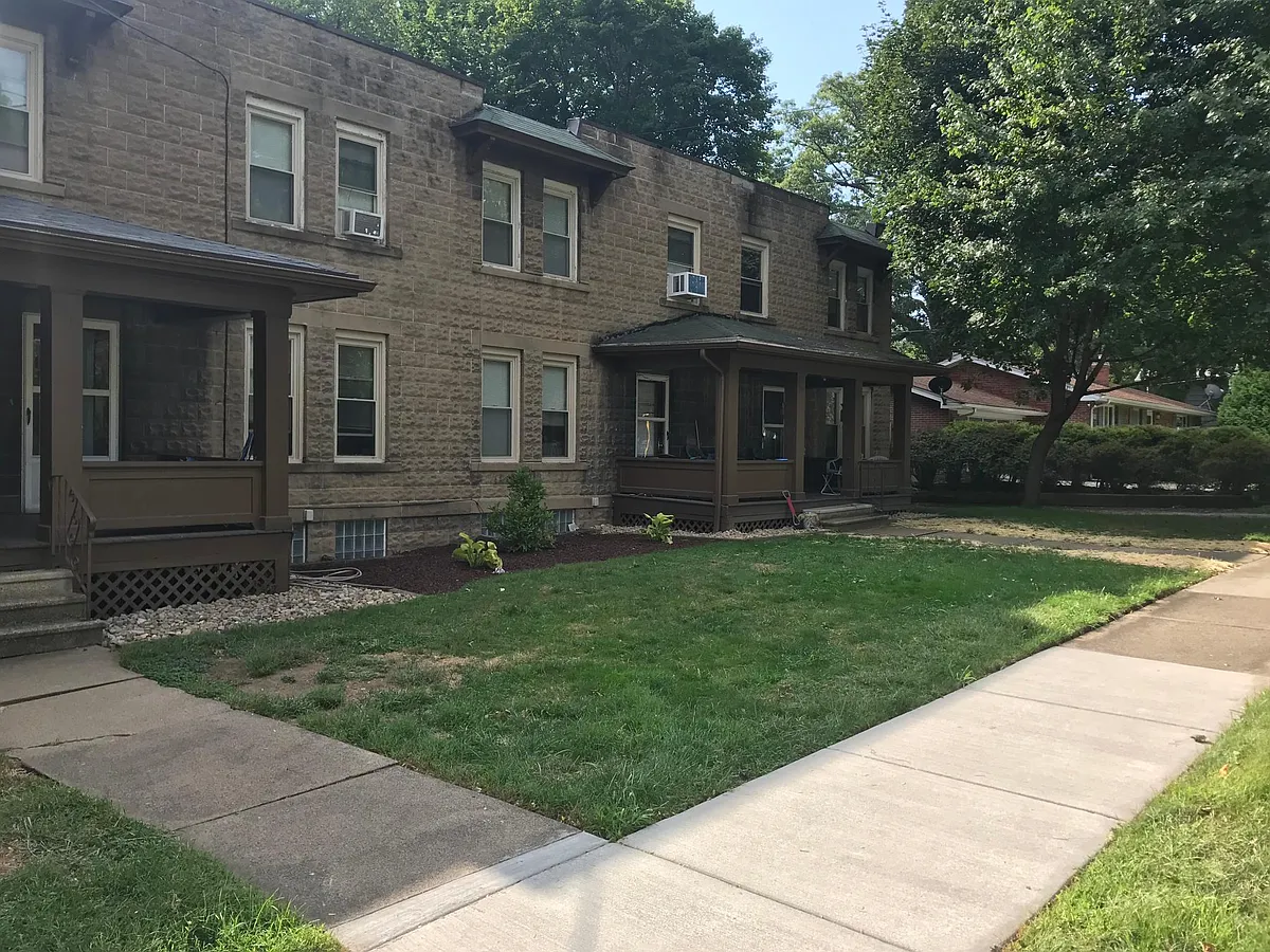 Front porches - 313 Woodard Ave