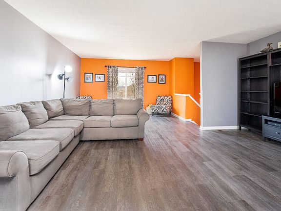 4th image of 4538 Greenmeadow Dr SE