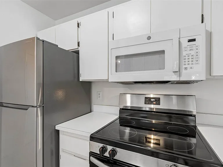 606 S Albany Ave #3 — Photo 19