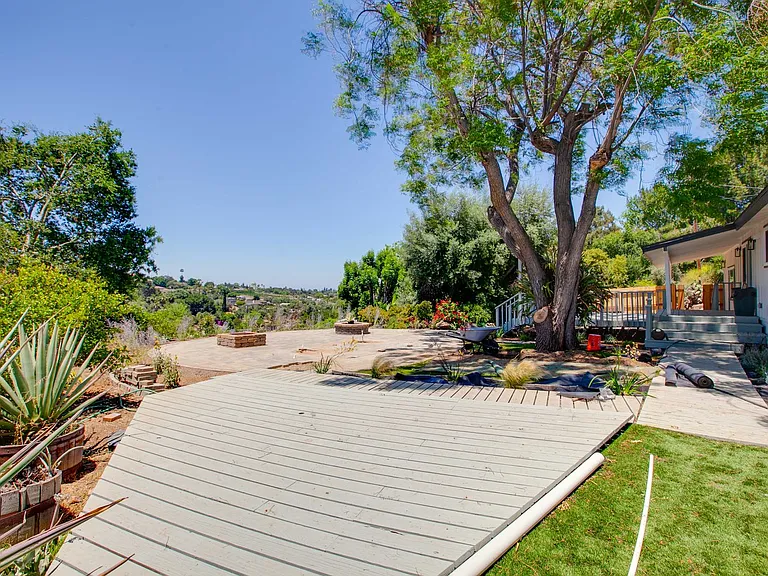 1162 Pebble Springs Ln — Photo 14