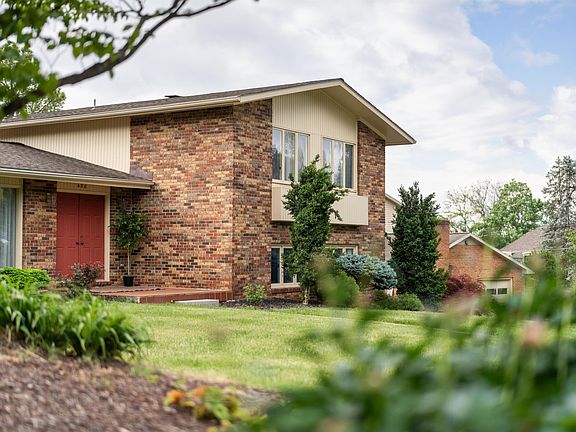 3rd image of 480 Preston Dr