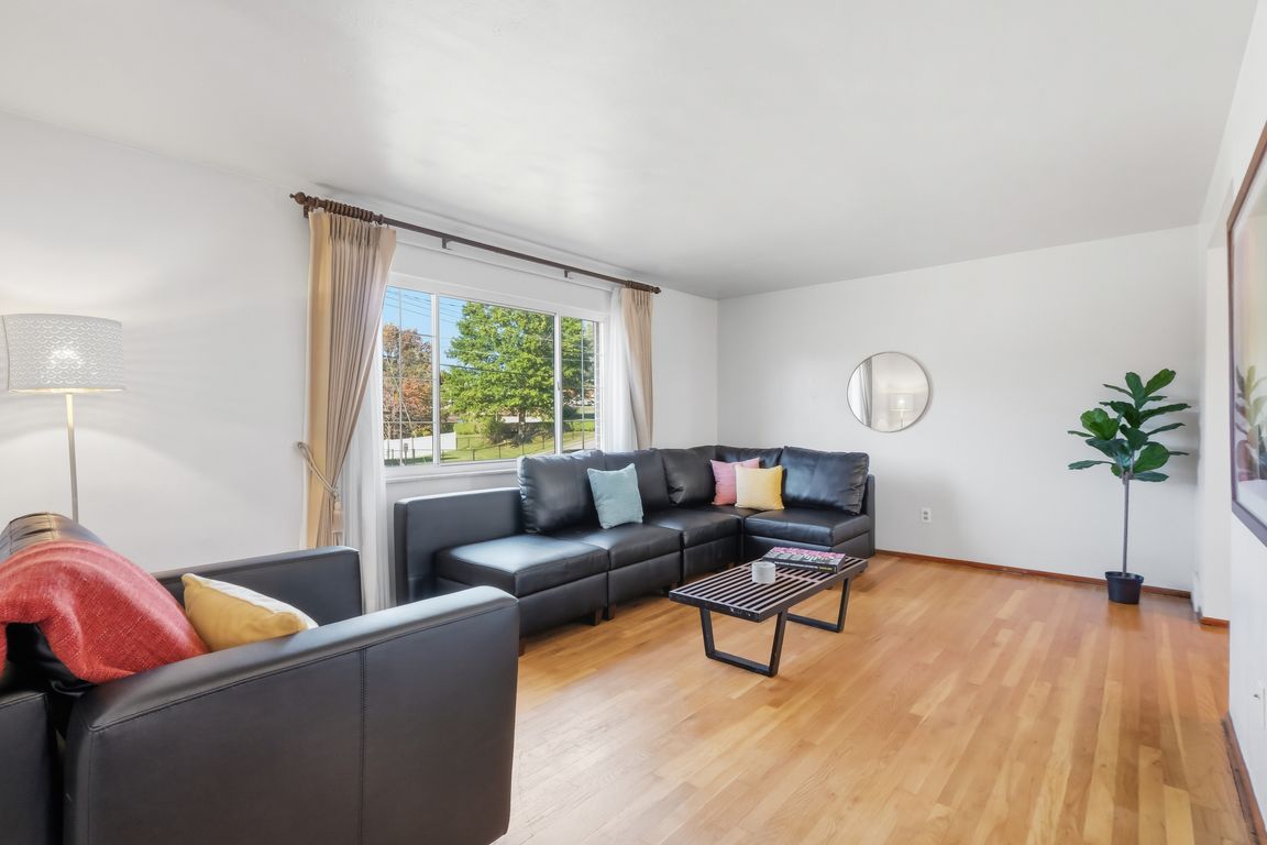 next background image