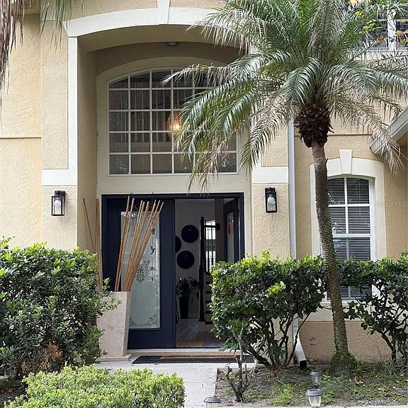 8040 Solitaire Ct — Photo 2