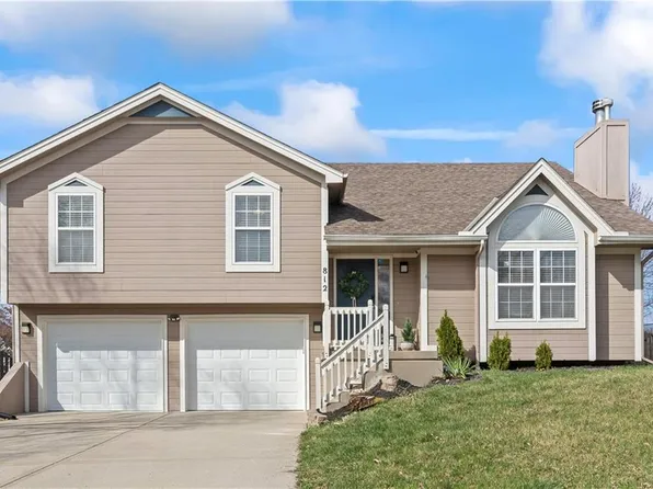 812 NE 116th Ter, Kansas City, MO 64155