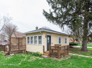 646 Grand Ave, Elgin, IL 60120