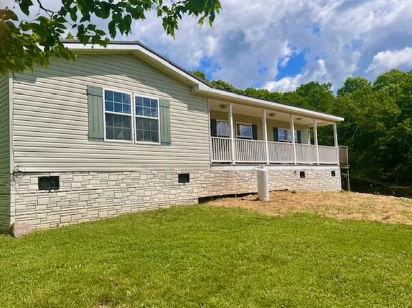 3957 Burkes Garden Rd, Tazewell, VA 24651