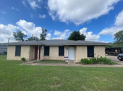 1st image of 1619 Cloverdale Ct