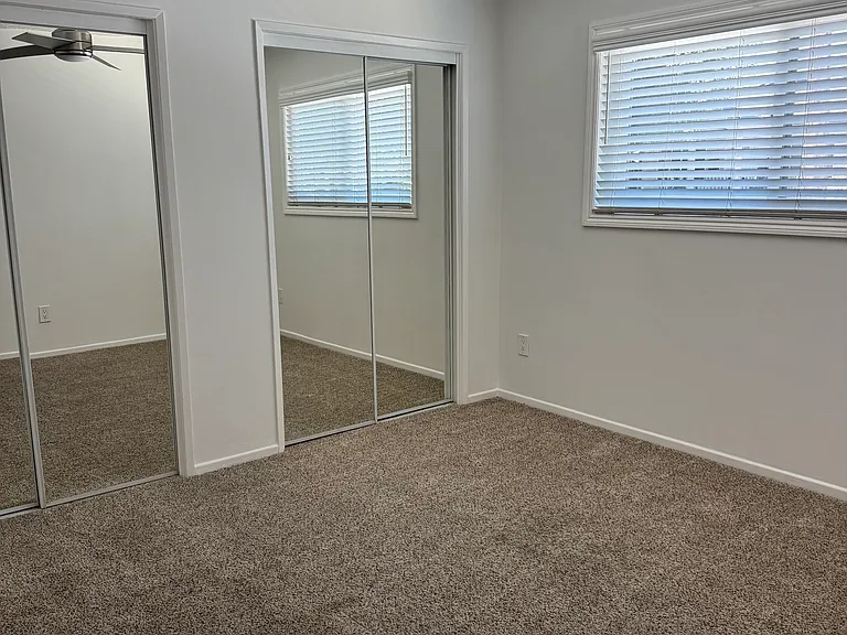 6574 Fountain Ave #10 — Photo 7
