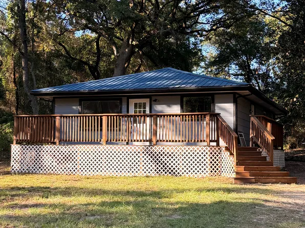 363 Holly Gln, Murchison, TX 75778
