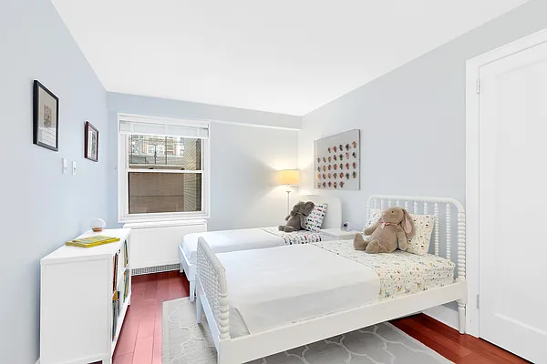 Sold by Douglas Elliman | media 17