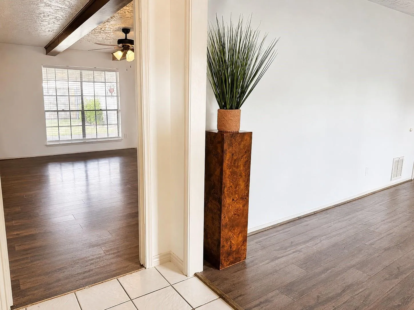 3 bed, 2.0 bath, 1795 sqft, $1,900 — Photo 4
