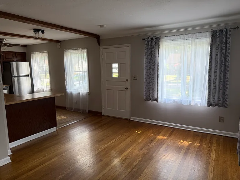 602 Huntmere Dr — Photo 6