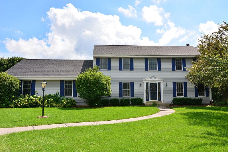 Lovely Spacious Colonial
