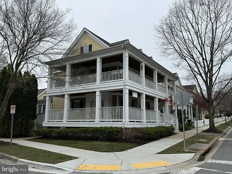 817 Linslade St #LL — Photo 1