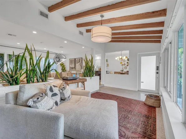 2111 NE 3rd Avenue, Wilton Manors, FL 33305