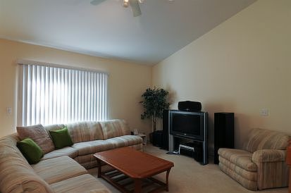 2nd image of 1884 Maplewood Ct