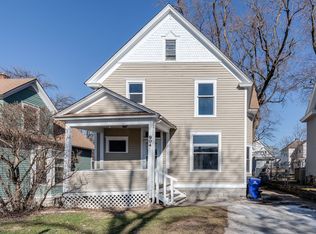 904 Arkwright St, Saint Paul, MN 55130