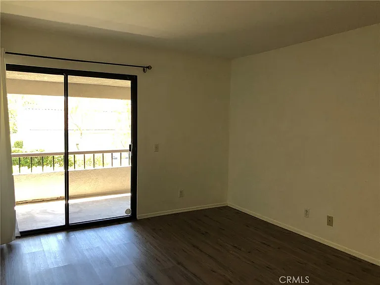 25951 Orbita — Photo 25