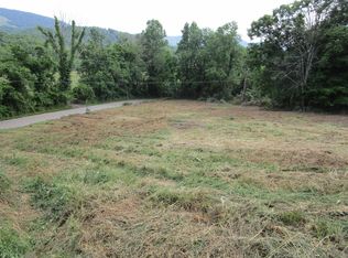 Croft Rd, Croft, VA 24136