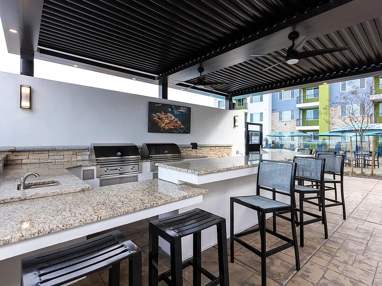 Zeta Luxury Apartments — Photo 23