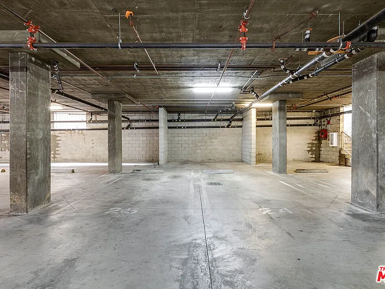 14735 Friar St #113 — Photo 16