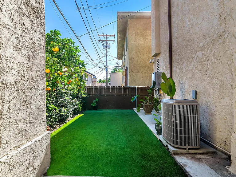 914 Hilldale Ave — Photo 15