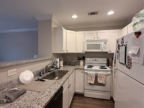 5th image of 1035 Barnett Shoals Road #1122