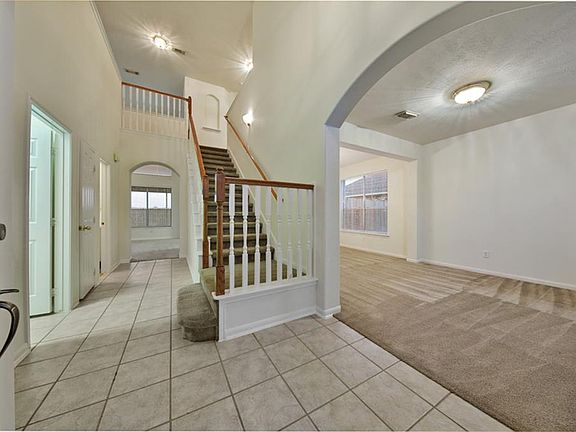 4th image of 19742 Logan Briar Dr