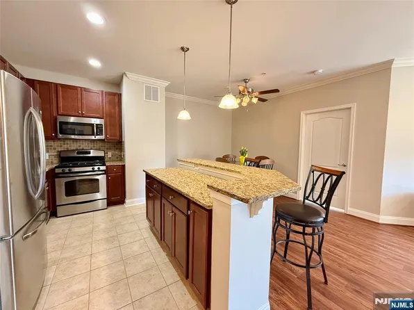 3108 Ramapo Ct, Riverdale, NJ 07457