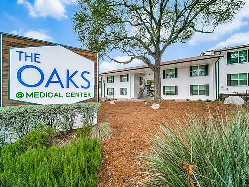 The Oaks Apartments At Medical Center Photo 1