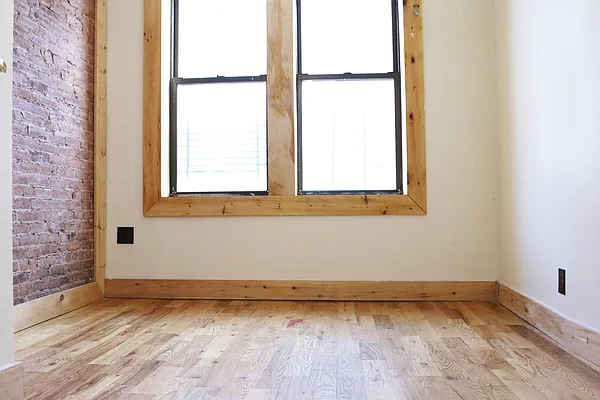 Rented by Nooklyn NYC LLC | media 22