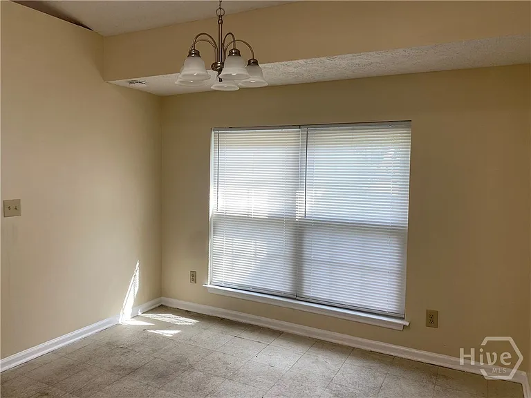222 Forest Ridge Dr — Photo 6