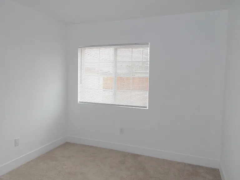 532 N 9th St — Photo 22