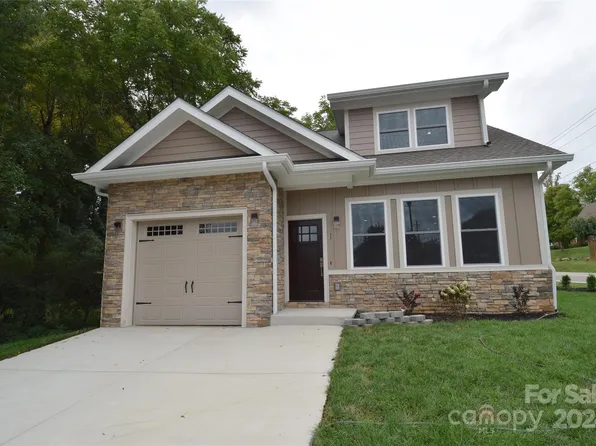 1 Jennlynn Dr, Arden, NC 28704