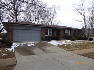 9968 Canterleigh Dr, Saint Louis, MO 63123